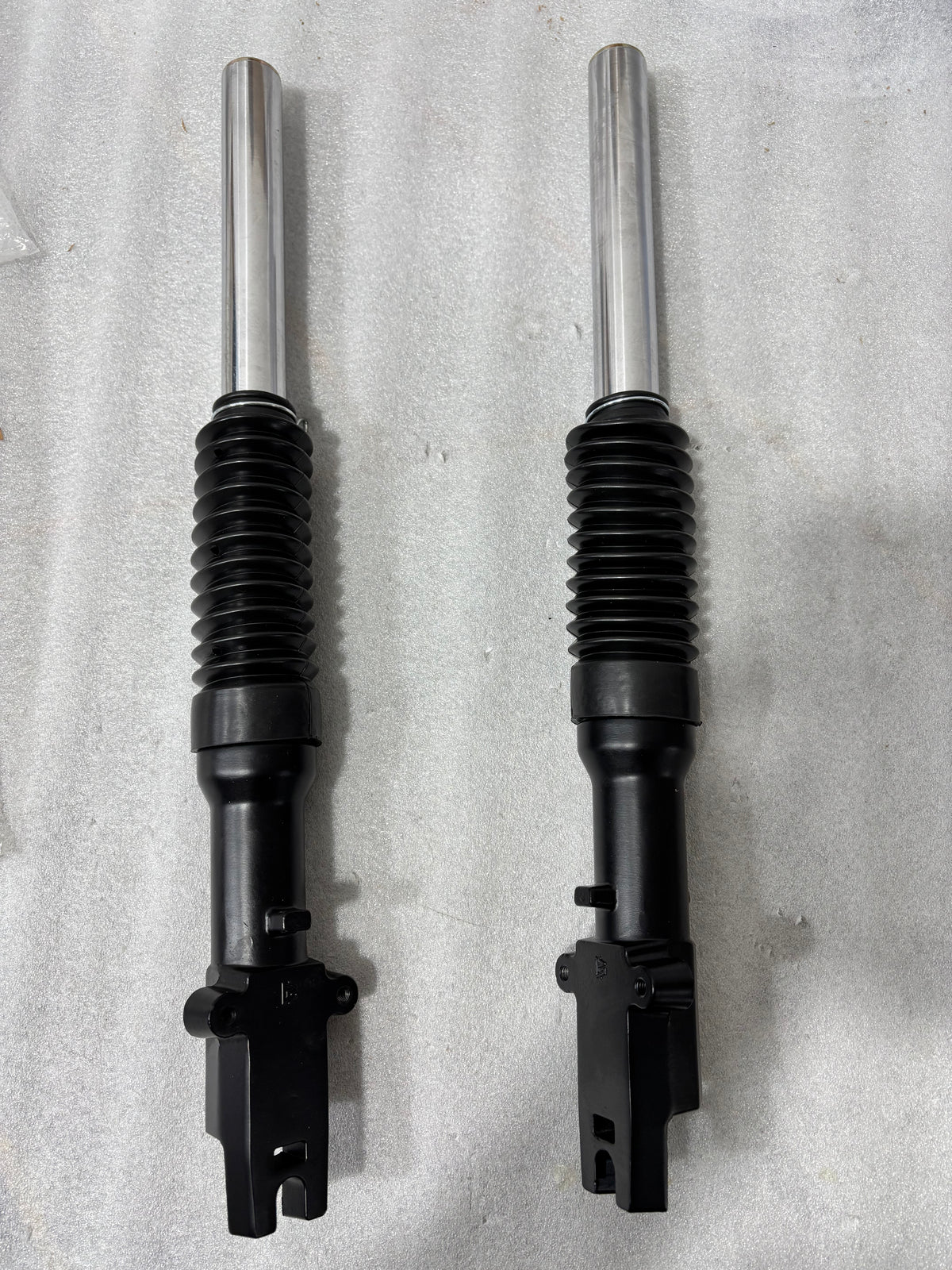 Q13Pro Scooter Hydraulic Front Wheel Shock Absorbers (1 Pair)